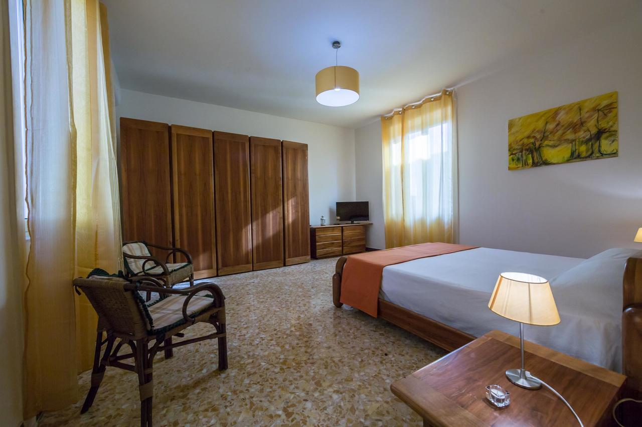 Bed and Breakfast La Casa Di Eolo Вилла-Сан-Джованни Экстерьер фото